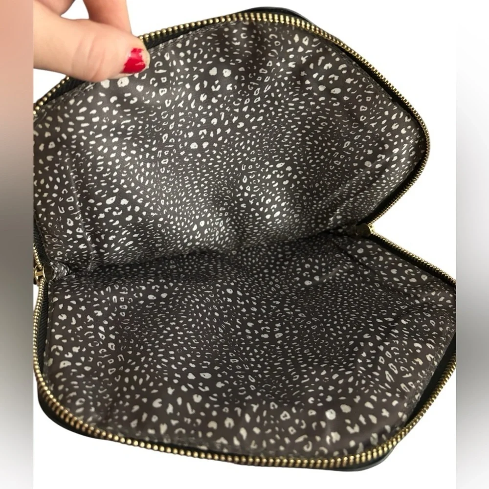 Chic Bikercore Matte Gray/Black Women's Backpack with Multi Pockets
